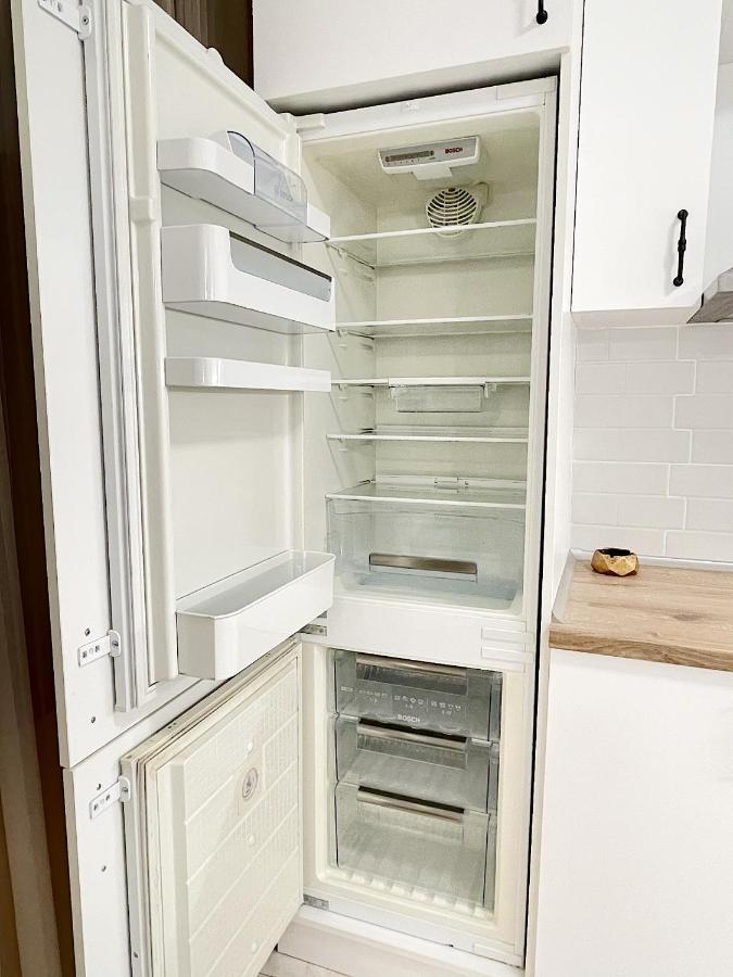 Fenix 2 Bedroom Apartment Varna Center Eksteriør bilde